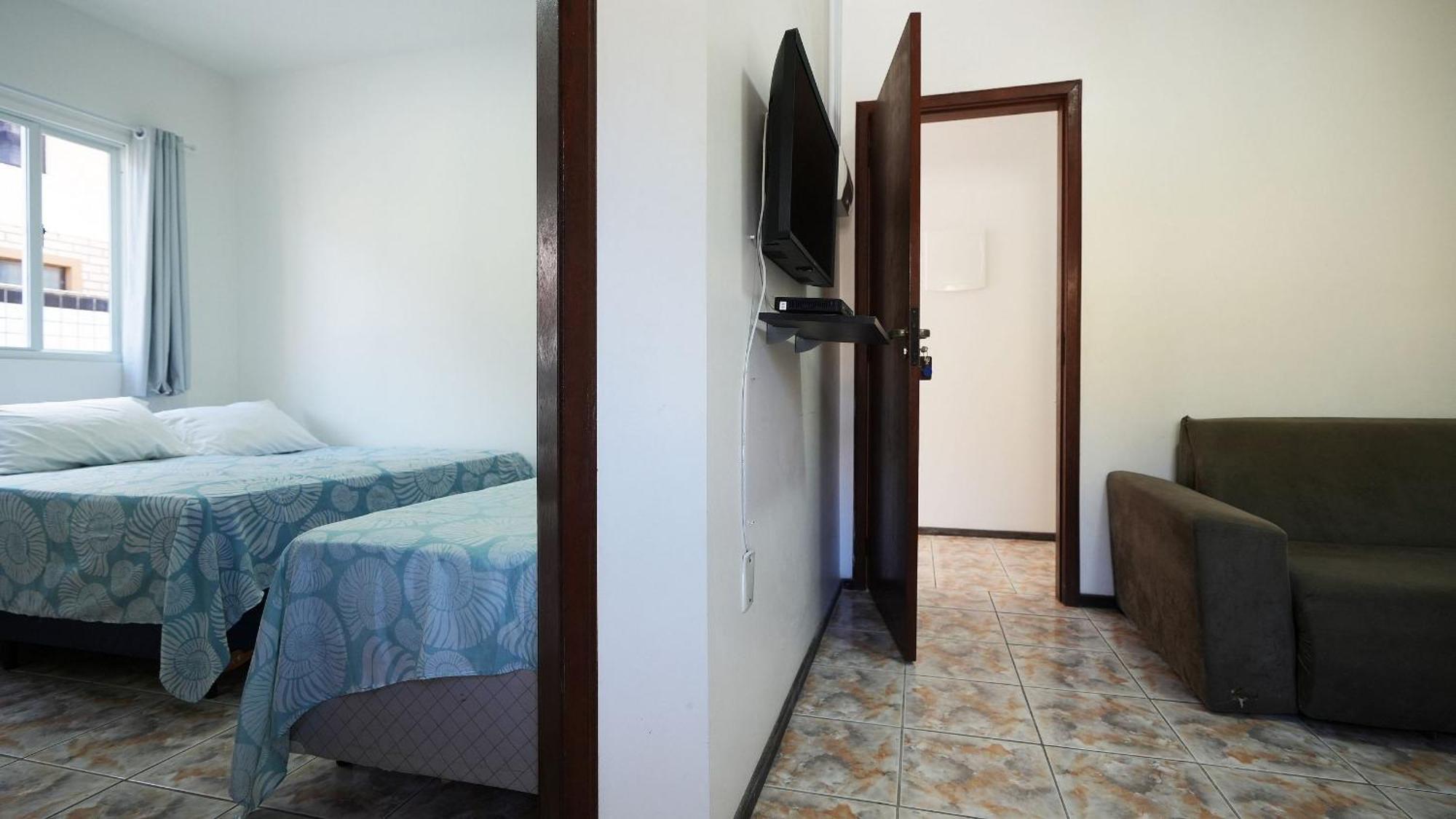 Residencial Adolfo - Mestre Naro Bombinhas Exterior photo